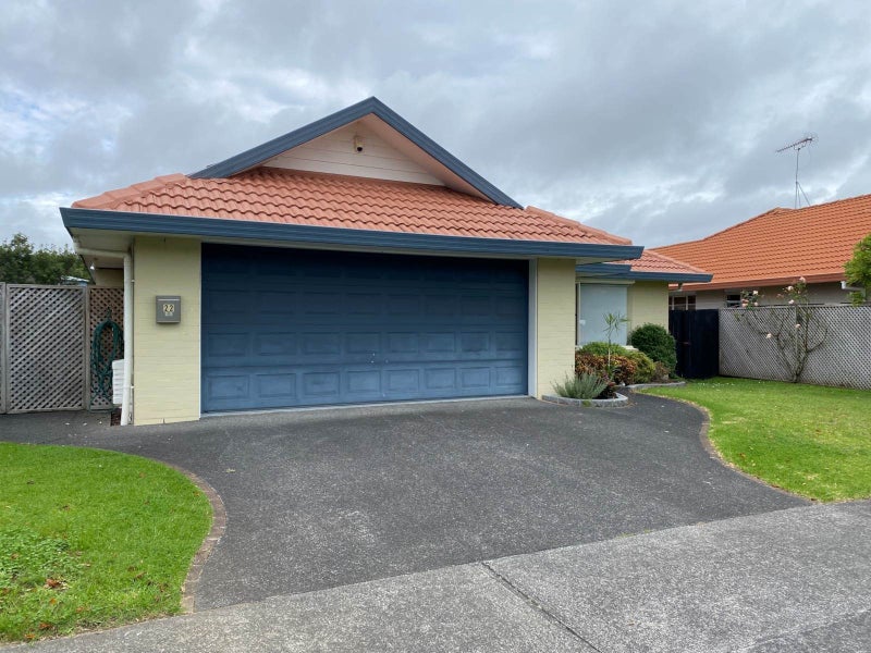 22 Gillett Place, Botany Downs, Auckland - Carousel 2