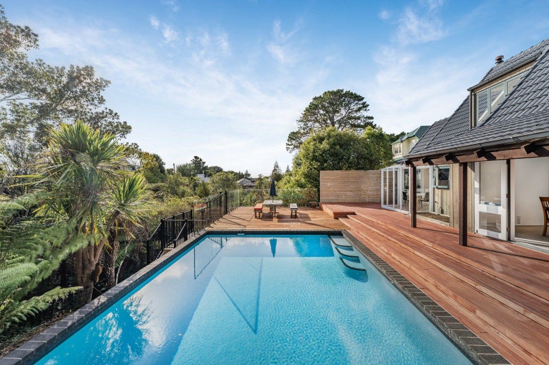 94 Kowhai Road, Campbells Bay, Auckland - Carousel 1