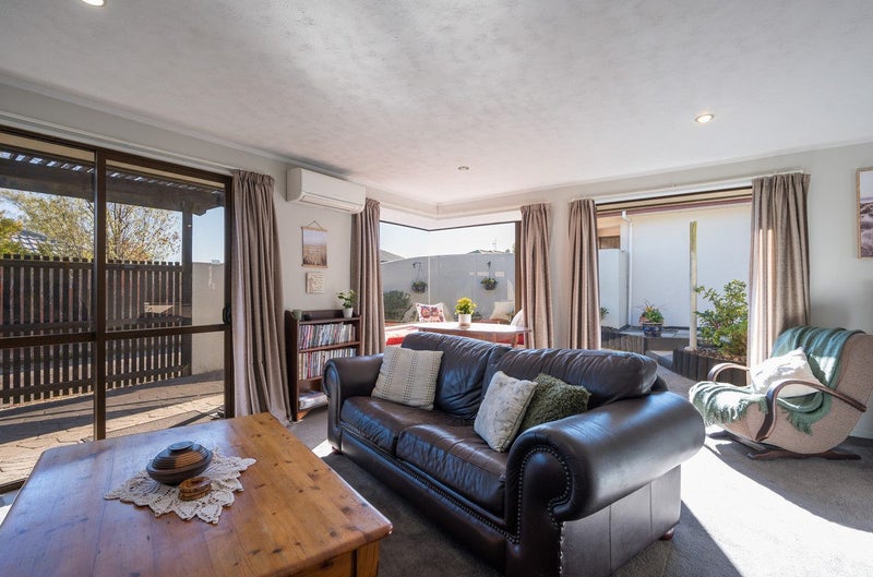 17B Vining Crescent, Stoke, Nelson - Carousel 2