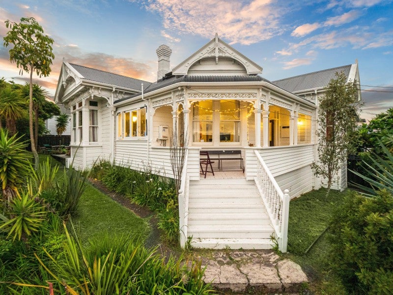 131A Williamson Avenue, Grey Lynn, Auckland - Carousel 1