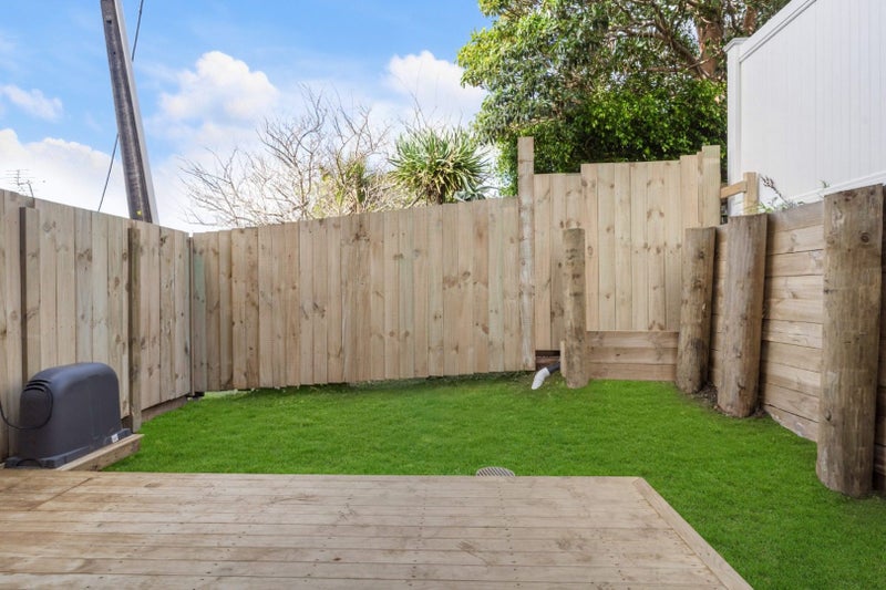 5/1 Roseberry Avenue, Birkenhead, Auckland - Carousel 10