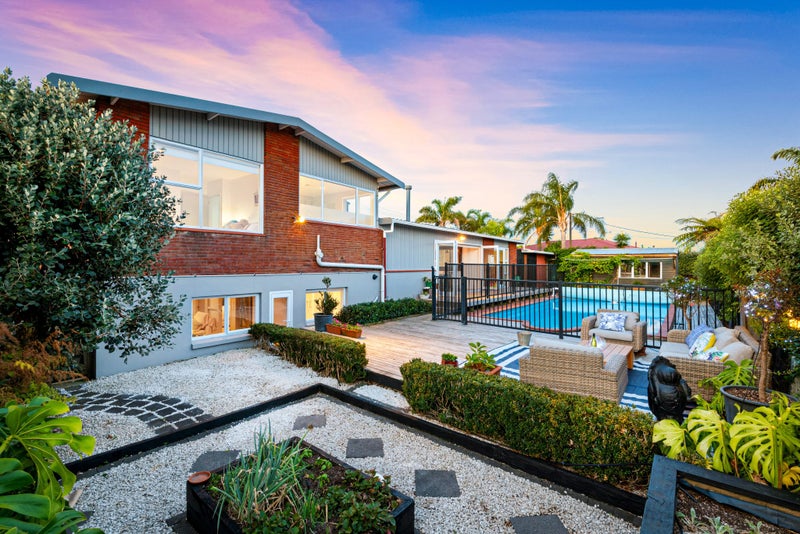 58 Sunrise Avenue, Mairangi Bay, Auckland - Carousel 1
