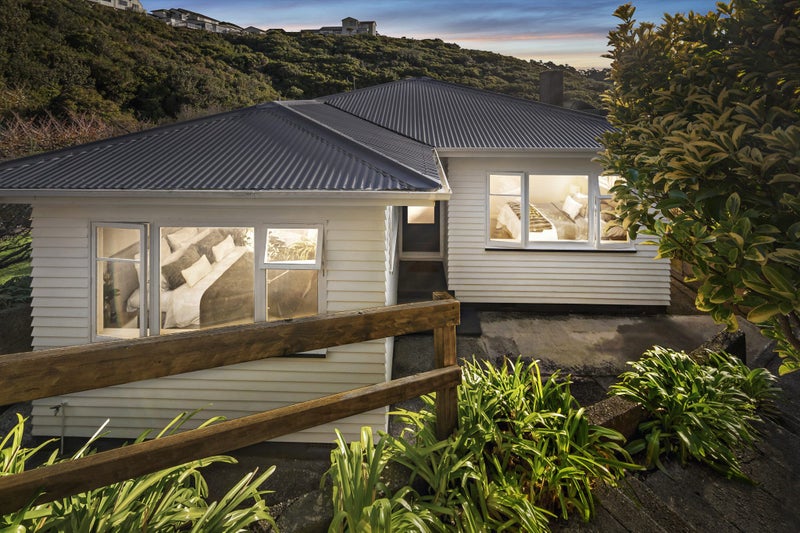 98 Karepa Street, Brooklyn, Wellington - Carousel 1