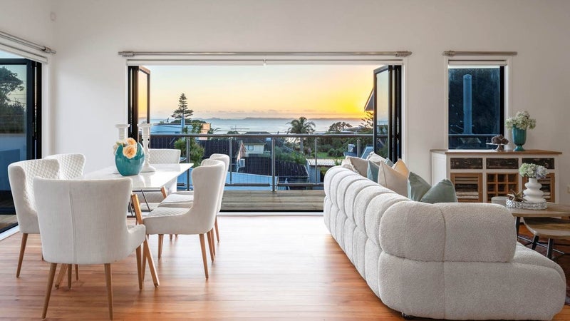 35 Masterton Road, Rothesay Bay, Auckland - Carousel 1