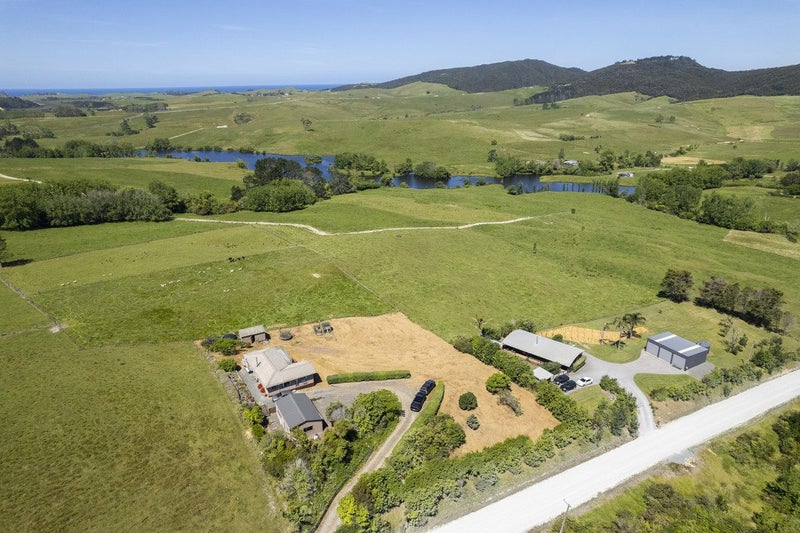19 Kerr Road, Onerahi - Carousel 1