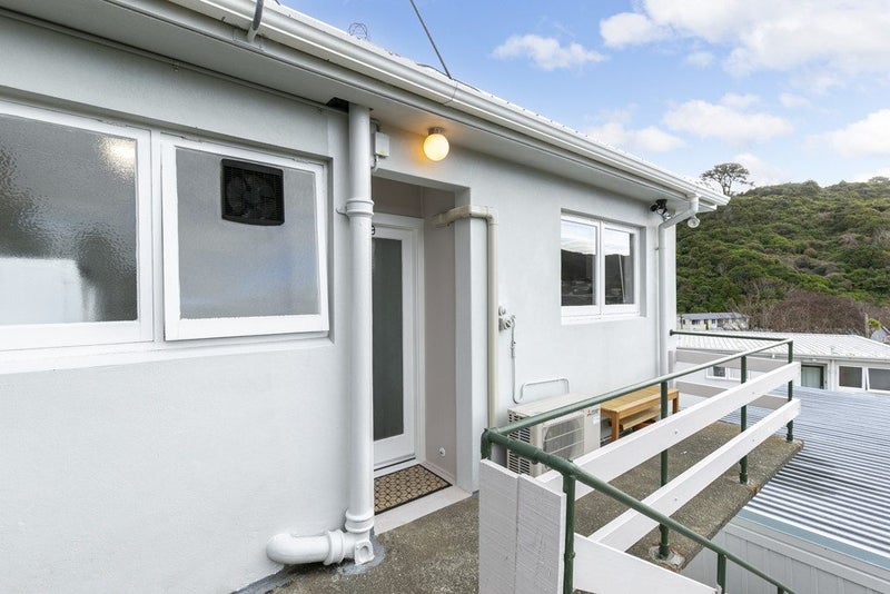 306 Karori Road, Karori, Wellington - Carousel 11