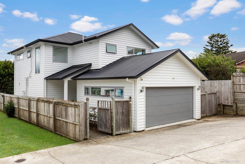 86 Pupuke Road, Hillcrest, Auckland - Carousel 1