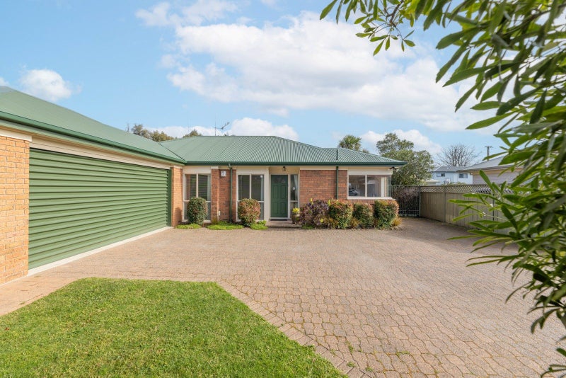 9B Short Street, Claudelands, Hamilton - Carousel 15