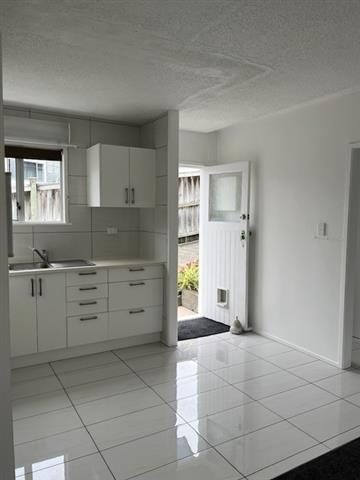 1/138 Kohimarama Road, Kohimarama, Auckland - Carousel 1
