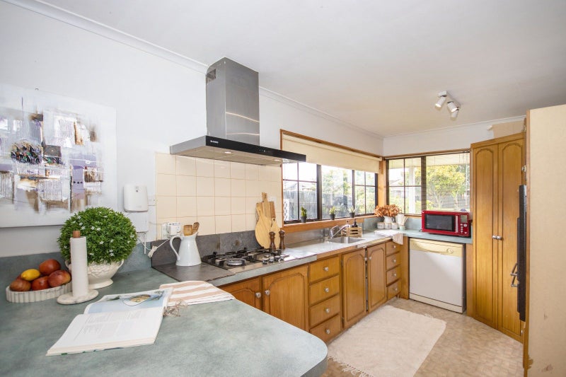 5 Airport Drive, Milson, Palmerston North - Carousel 2