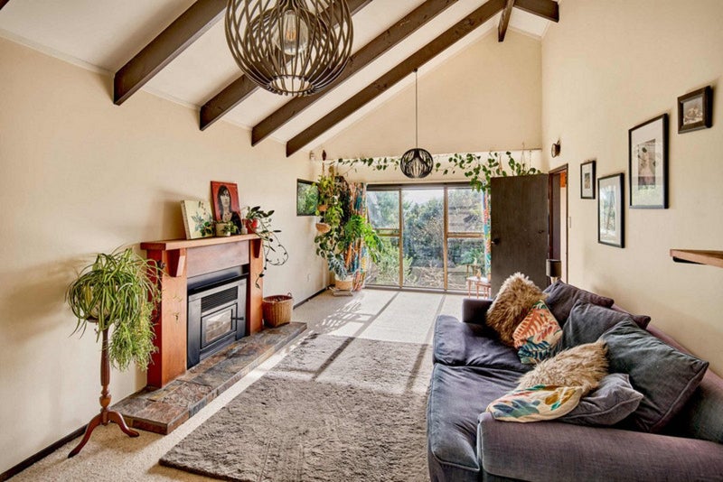 9 Kenef Road, Paremata, Porirua - Carousel 1