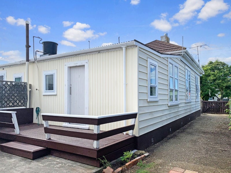 17 Queens Road, Elgin, Gisborne - Carousel 2