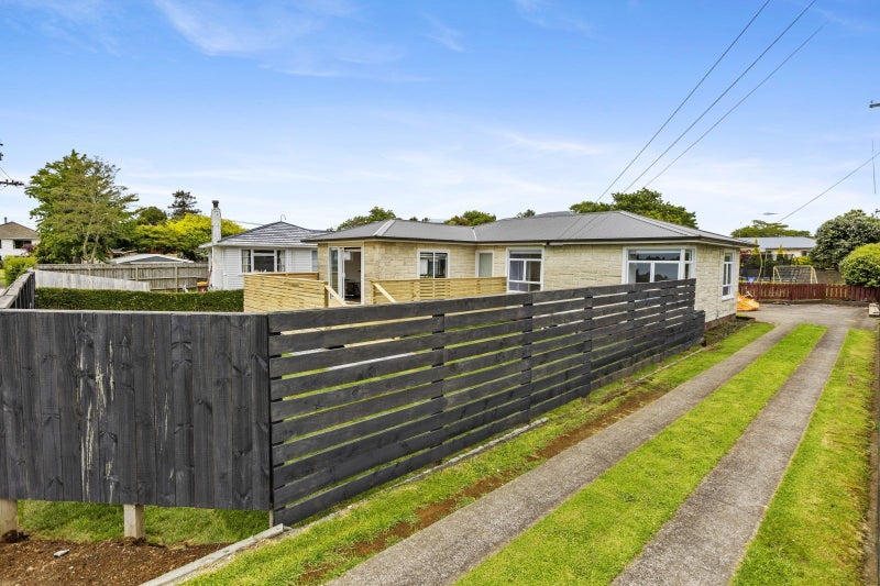 14 Cowling Road, Hurdon, New Plymouth - Carousel 22