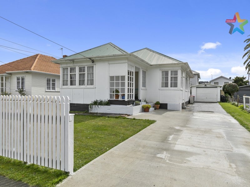 12 Wheatley Street, Naenae, Lower Hutt - Carousel 1