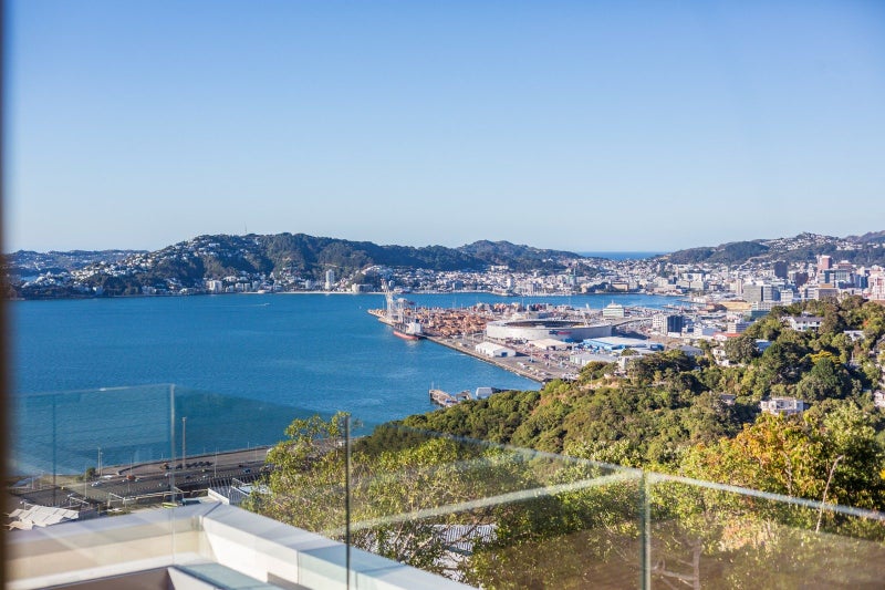 8 Elgin Way, Khandallah, Wellington - Carousel 2