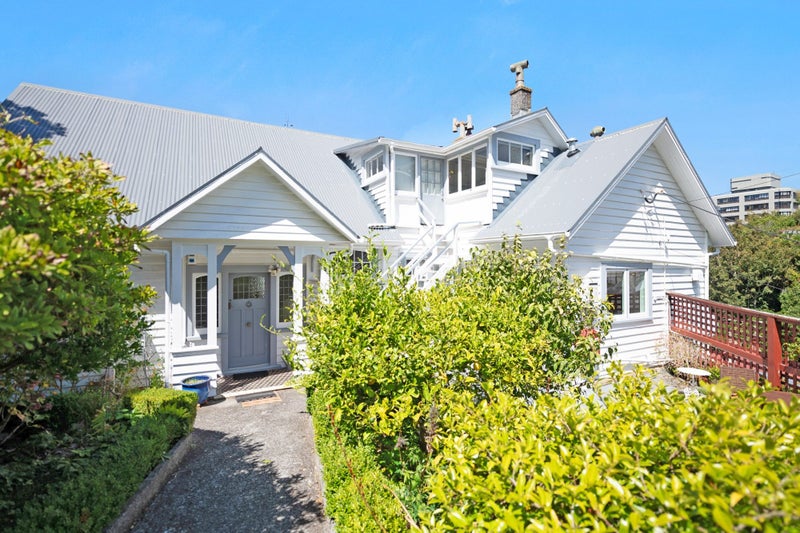 29 Rawhiti Terrace, Kelburn, Wellington - Carousel 1