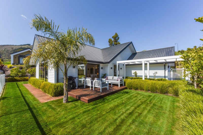 23 Village Lane, Stoke, Nelson - Carousel 1