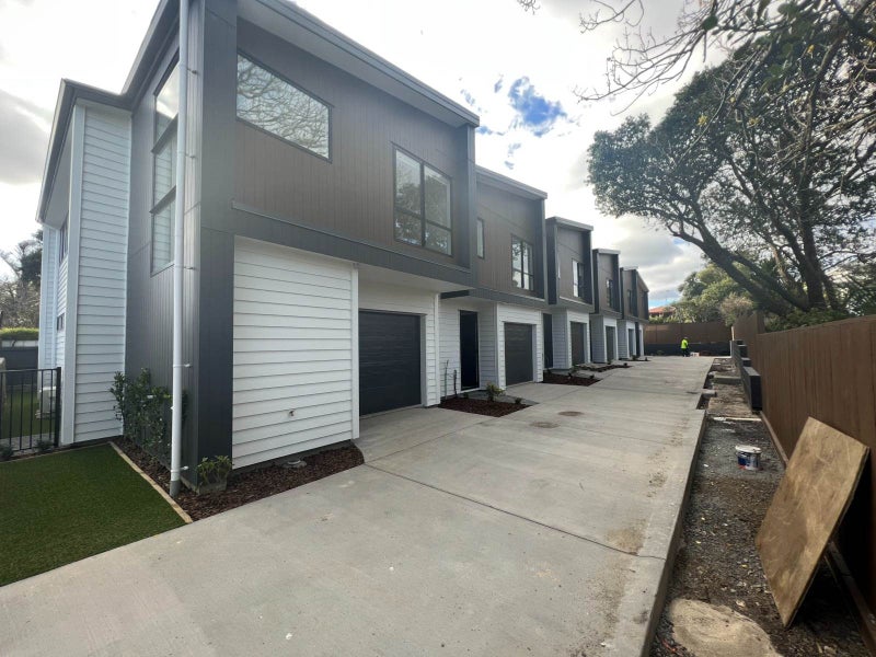 9D Tecoma Street, Ellerslie, Auckland - Carousel 1