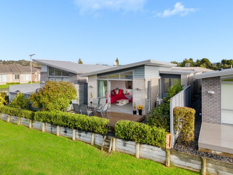 14 Scoria Close, Pyes Pa, Tauranga - Carousel 1