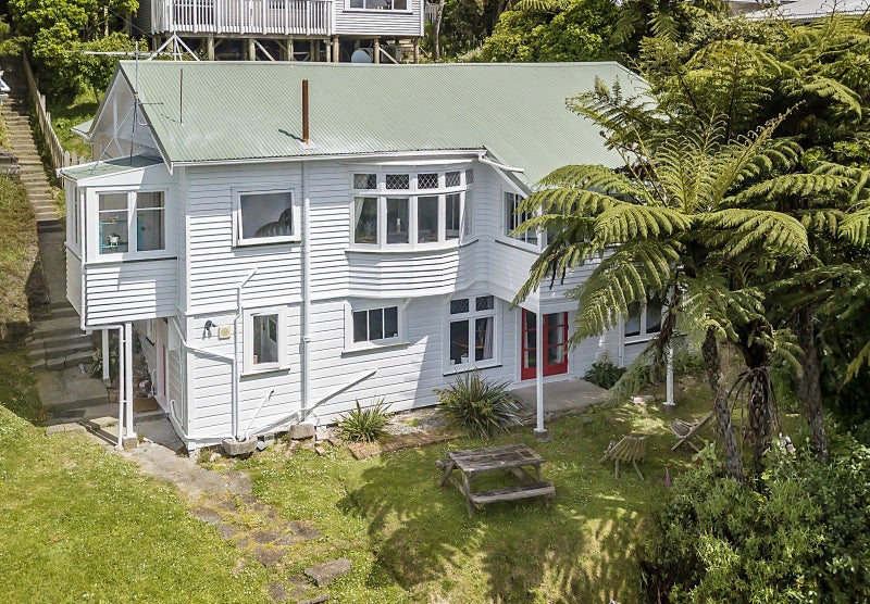 79A Mills Road, Brooklyn, Wellington - Carousel 1