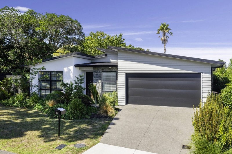 17 Fordyce Avenue, Sunnyhills, Auckland - Carousel 1