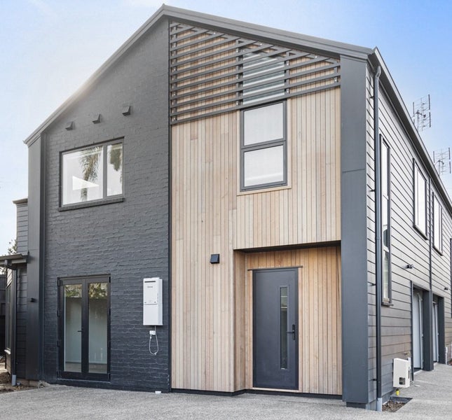 4/201 Te Rapa Road, Beerescourt, Hamilton - Carousel 1