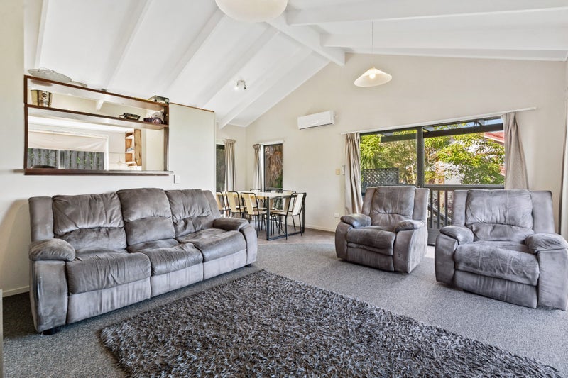 7 Ridgeway Drive, Kamo, Whangarei - Carousel 2