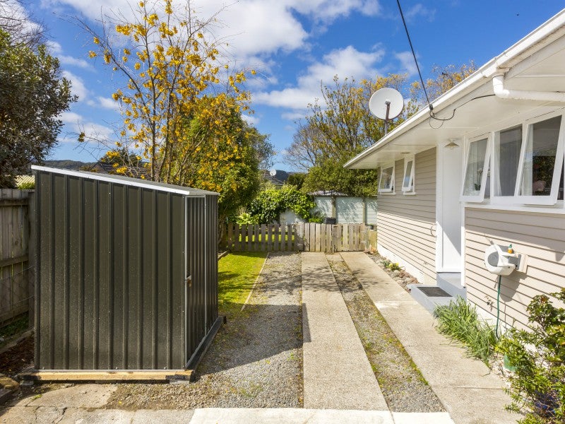 4/6 Ruahine Street, Trentham, Upper Hutt - Carousel 2