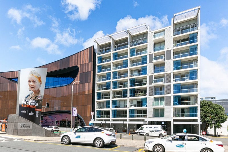 5A/42 Cable Street, Te Aro, Wellington - Carousel 2