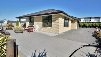 3 Glendermid Close, Sawyers Bay, Dunedin - Carousel 1