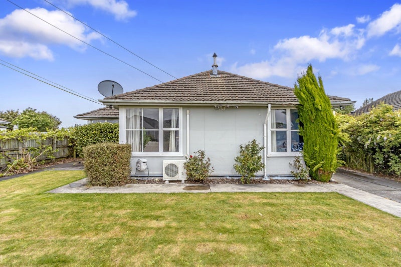 39 Bellbrook Crescent, Shirley, Christchurch - Carousel 1