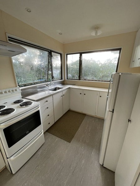 10C Burwah Street, Berhampore, Wellington - Carousel 2