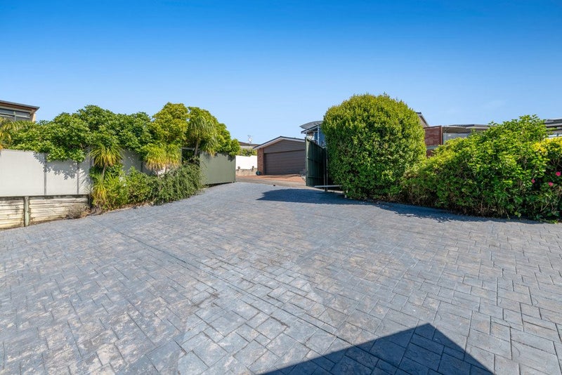 10 Pacific Parade, Army Bay, Whangaparaoa - Carousel 17
