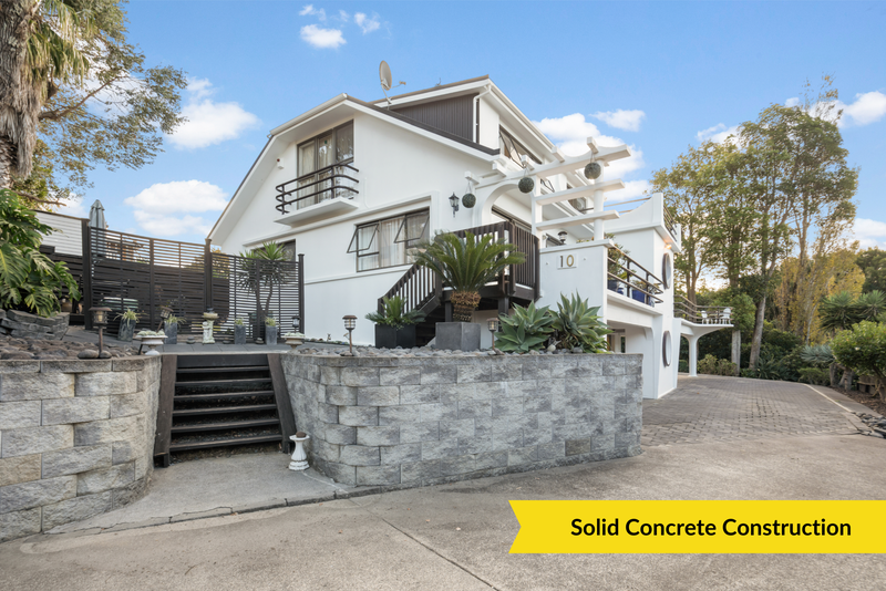 10 Castleton Drive, Howick, Auckland - Carousel 2