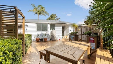 33 Tilden Avenue, Hillcrest, Auckland - Carousel 1