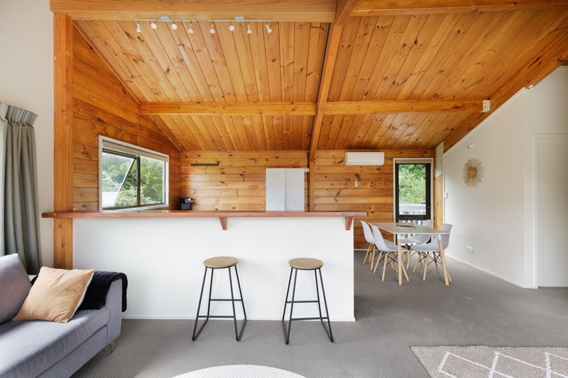 37C Ocean Road, Surfdale, Waiheke Island - Carousel 1