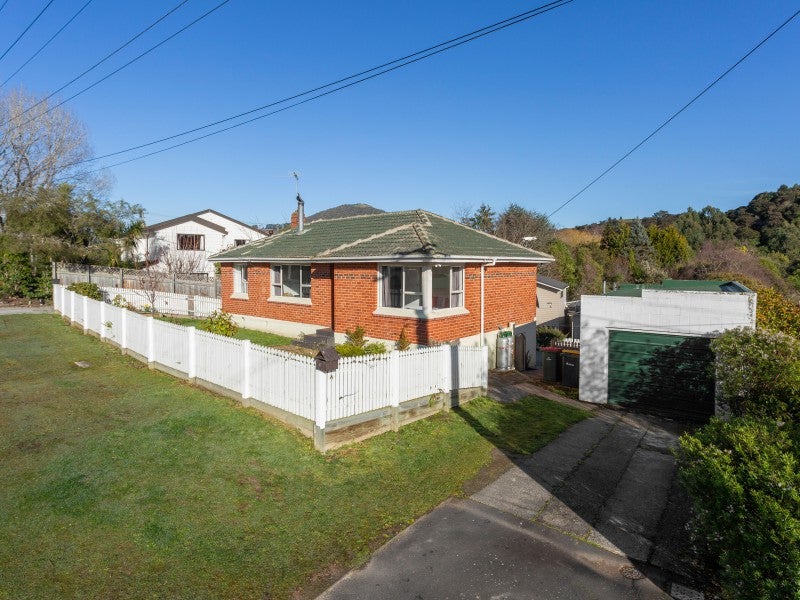 61 Martin Road, Fairfield, Dunedin - Carousel 1