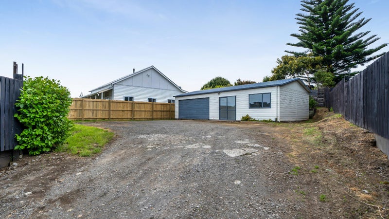 111 Ngamotu Road, Spotswood, New Plymouth - Carousel 2