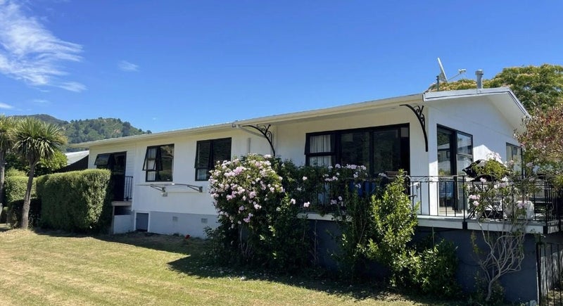247A Waikawa Road, Waikawa, Picton - Carousel 1