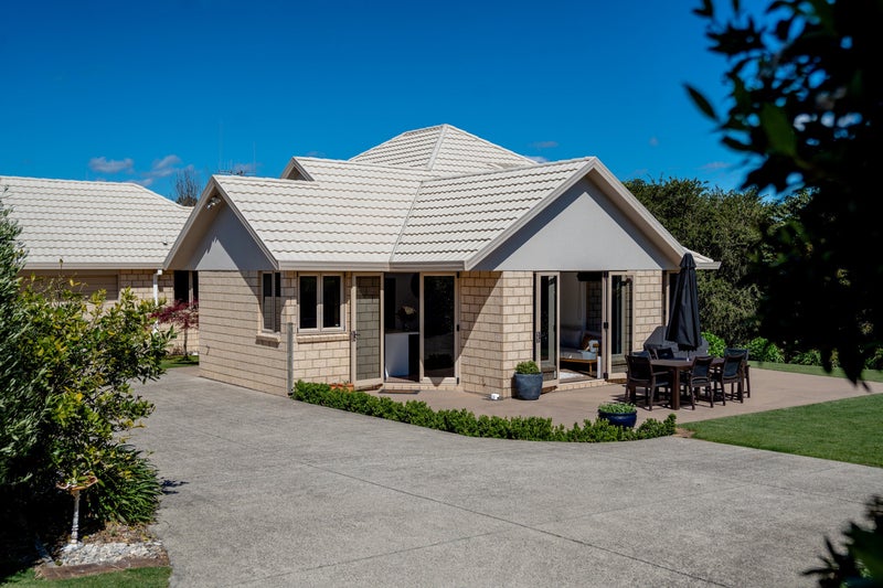 17 Arrowfield Drive, Pyes Pa, Tauranga - Carousel 20