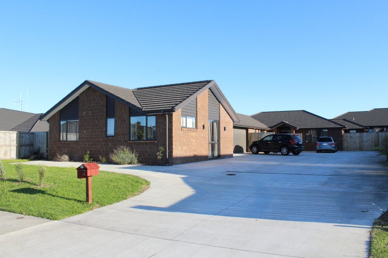 62 Te Huia Drive, Flagstaff, Hamilton - Carousel 2