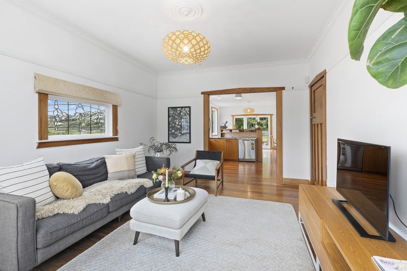 9 Finnimore Terrace, Vogeltown, Wellington - Carousel 1