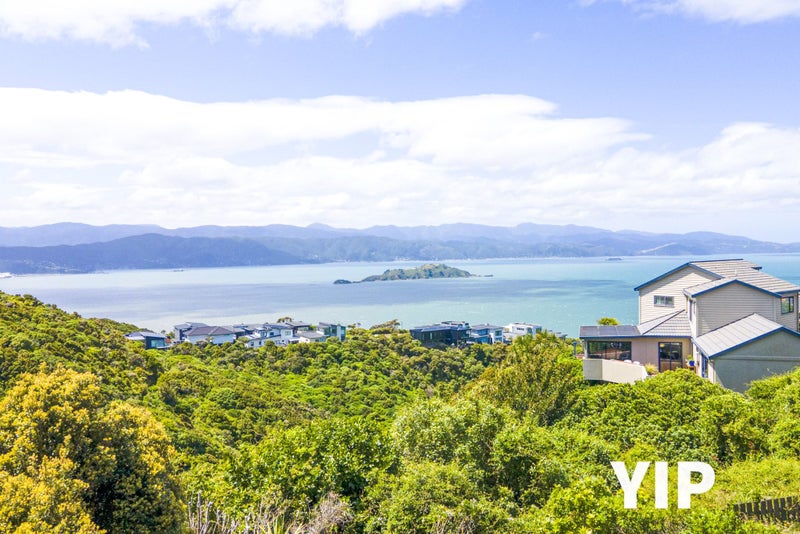 3 Forbes Lane, Newlands, Wellington - Carousel 1