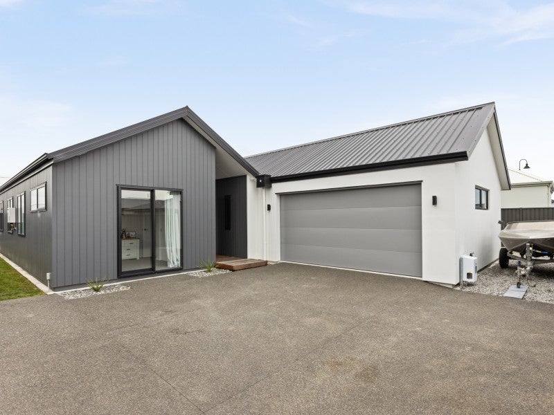 28 Hunter Drive, Awatoto, Napier - Carousel 2