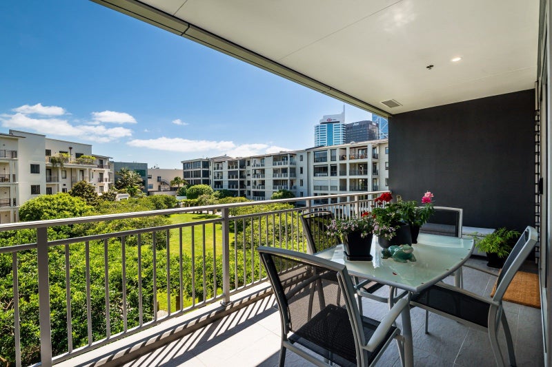 2B/11 Pakenham Street East, Auckland Central, Auckland - Carousel 1