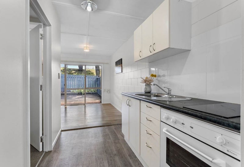 3/37 Ireland Road, Panmure, Auckland - Carousel 2