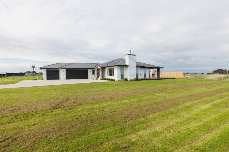 9 Mataki Lane, Halcombe, Feilding - Carousel 2