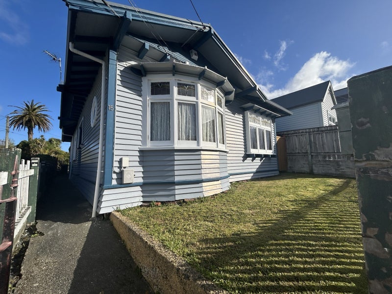 15 Rolleston Street, Mount Cook, Wellington - Carousel 2