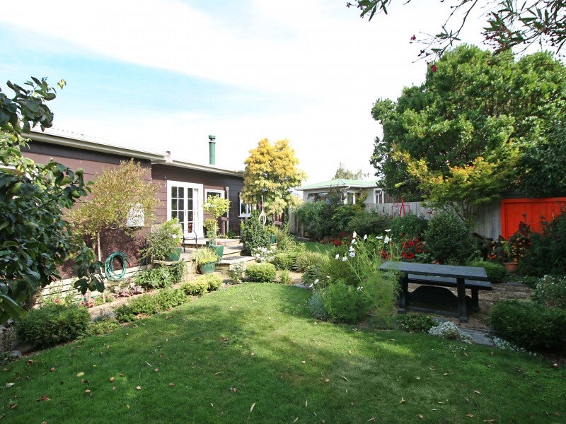 12A Moray Place, Highbury, Palmerston North - Carousel 2