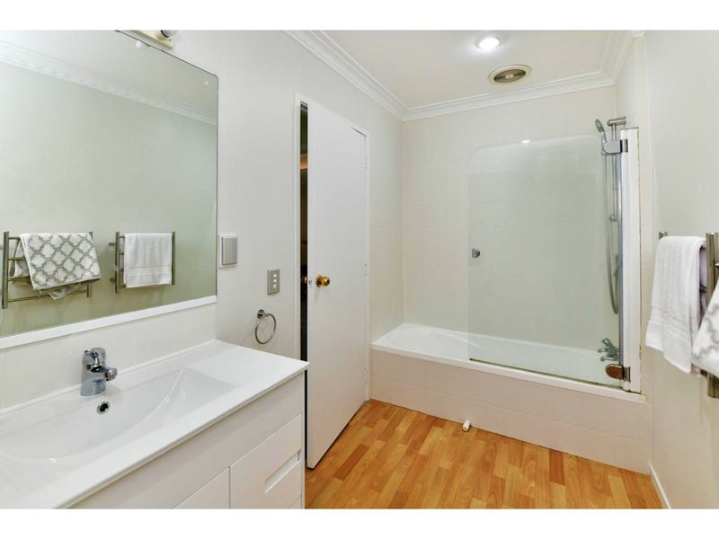 8 Win Grove, Hatfields Beach, Orewa - Carousel 9